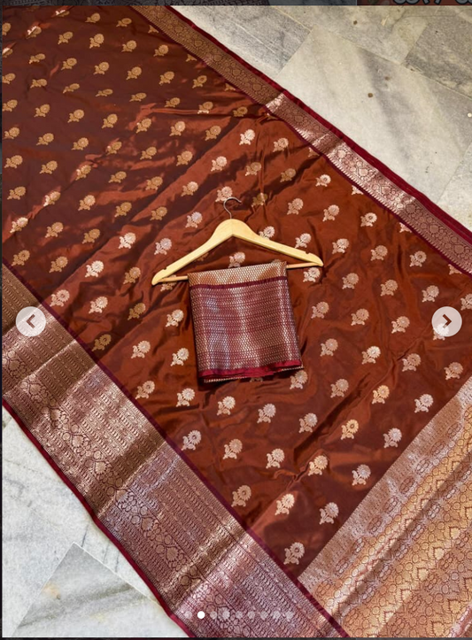 Banarasi Semi-chinya Gadwal Silk Saree